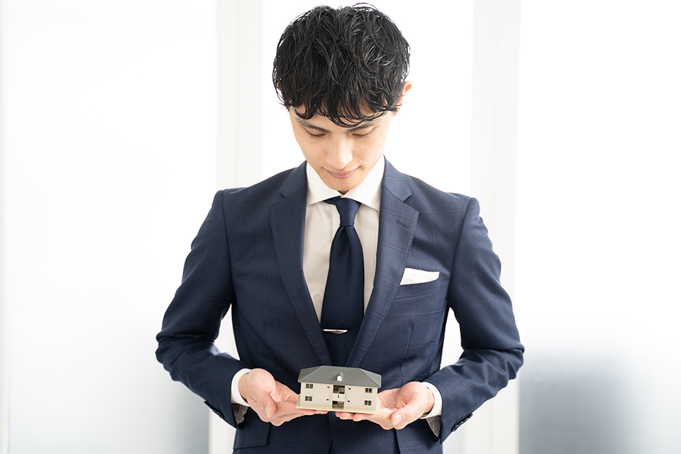 収益構造の違い